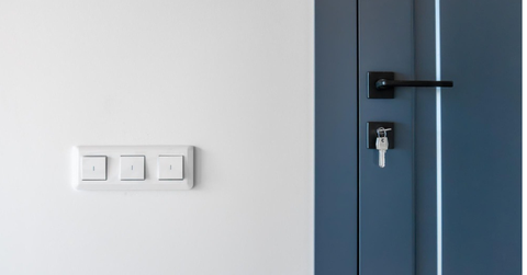 How to Match Light Switches and Outlet Covers to Your Wall Color
