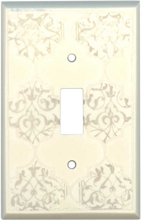 Quatrefoil Neutral Ceramic